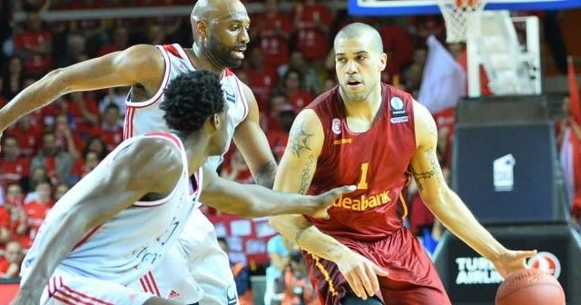 Aslan umudunu İstanbul'a bıraktı