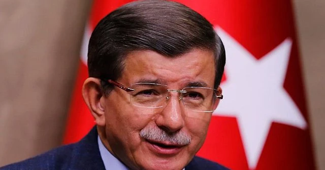 Başbakan Davutoğlu'ndan Başkan Özbek'e tebrik telefonu