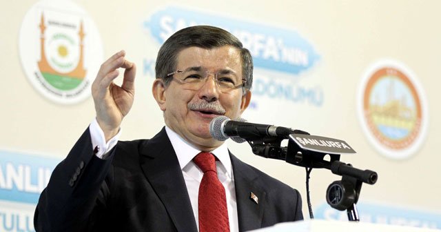 Başbakan Davutoğlu&#039;ndan önemli açıklamalar