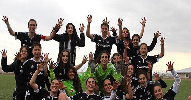 Beşiktaş Kadın Futbol Takımı namağlup şampiyon oldu