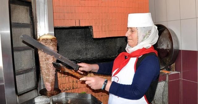 Çocukları için döner ustası oldu