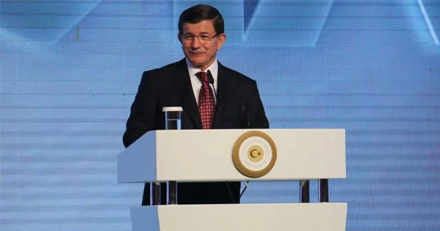 Davutoğlu, 'Aşkla milletin huzurundayız'