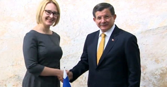 Davutoğlu, Finlandiya Parlamento Başkanı Lohea ile görüştü