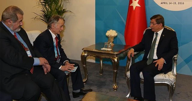 Davutoğlu Kırım Tatar halkının lideri Kırımoğlu ile görüştü