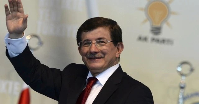 Davutoğlu'ndan İstiklal Marşı paylaşımı