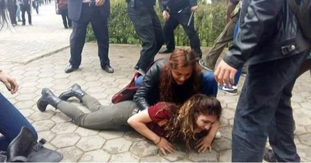 Eskişehir'de öğrenciler arasında arbede