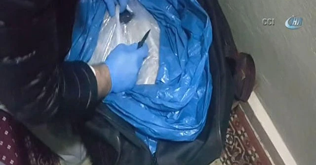 Fatih'te 25 kilo Hint keneviri ele geçirildi