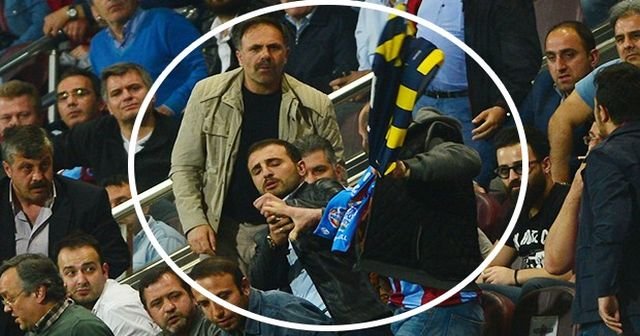 Fenerbahçe forması alan Trabzonsporlu&#039;ya dayak!