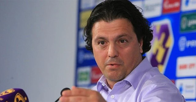 Hakaret ettiği Müslüman futbolculardan özür diledi