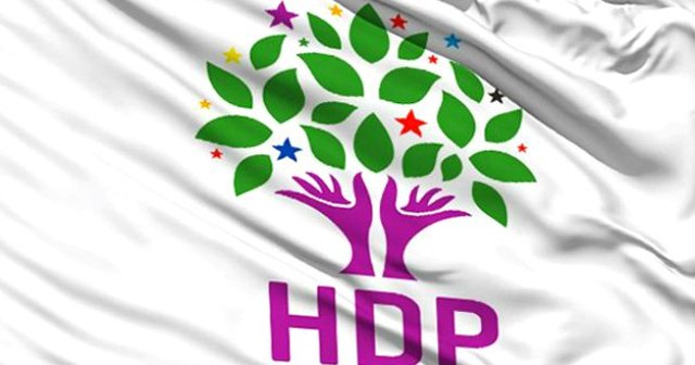 HDP kazdığı hendeğe kendisi düştü