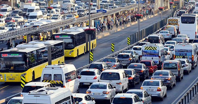 İstanbul&#039;da derbi alarmı! Bu yollar kapalı