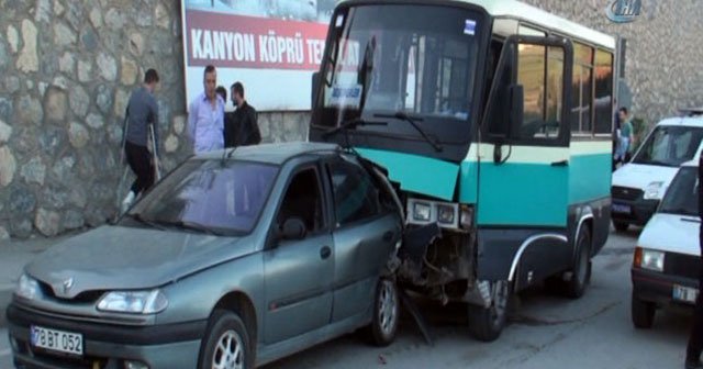 Karabük&#039;te zincirleme trafik kazası, 11 yaralı