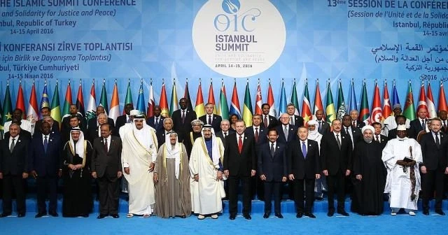Liderler, zirve öncesi aile fotoğrafı çektirdi