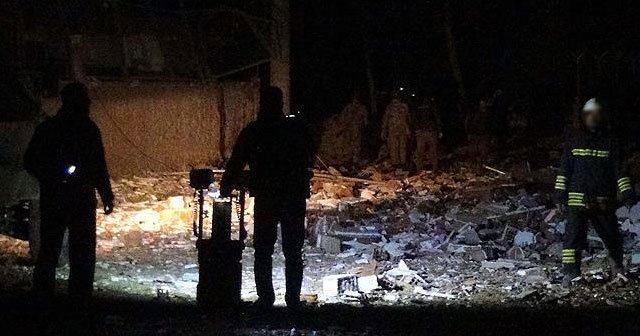 Mardin Kızıltepe&#039;de askerlik şubesine bombalı saldırı