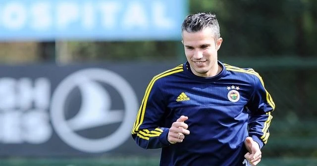 Meireles ve Van Persie'ye özel program