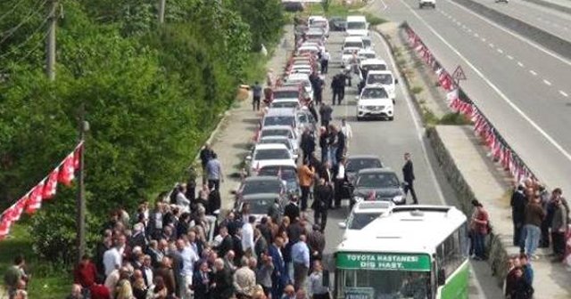 Meral Akşener’i, Sakarya’da karşılama konvoyu