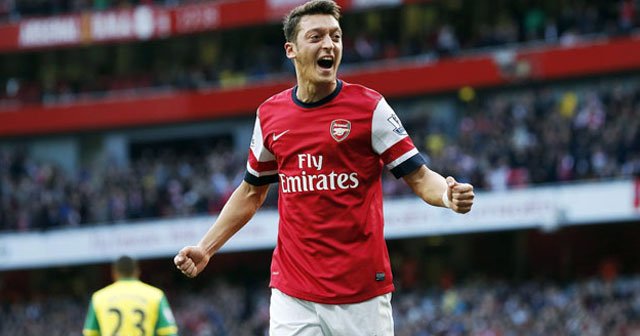 Mesut Özil İngiltere&#039;de yılın oyuncusu adayları arasında