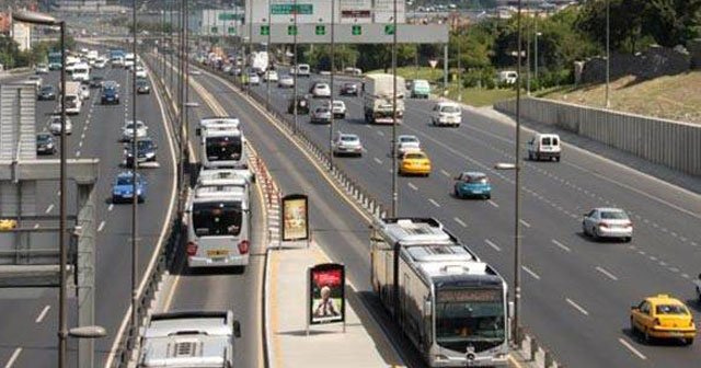 Metrobüs durağına bomba koyan şahıs yakalandı