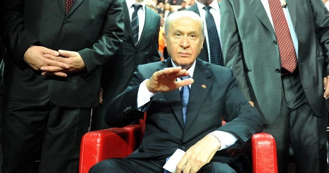 MHP'de mahkeme kurultay sürecini tedbiren durdurdu