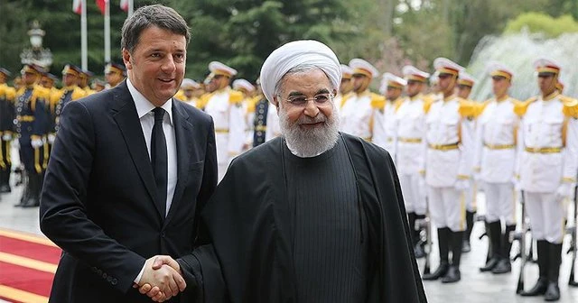 Renzi Tahran'da Ruhani ile görüştü