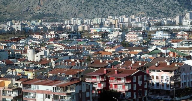 Ruslar, Antalya&#039;da konut almayı sürdürüyor