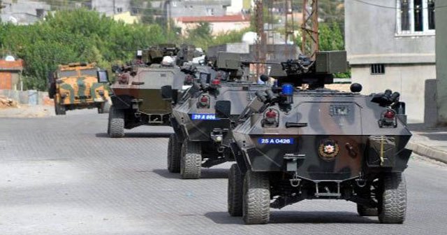 Silopi&#039;de 1 polis şehit oldu, sokağa çıkma yasağı konuldu