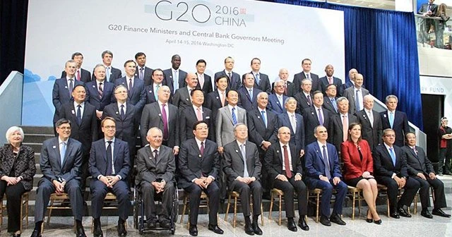 Şimşek, 'IMF Guvernörleri aile fotoğrafı' çekimine katıldı