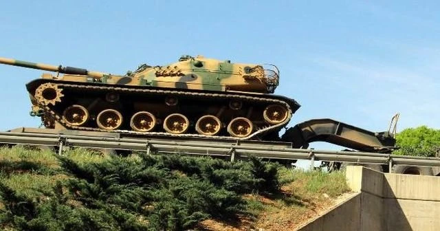 Sınıra tank sevkiyatı başladı