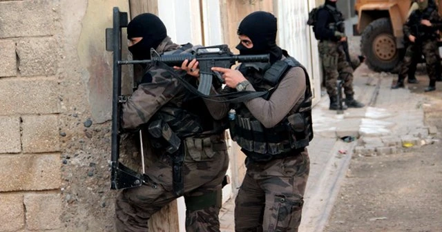 Şırnak'ta tuzaklı bina patladı, 1 şehit 13 yaralı