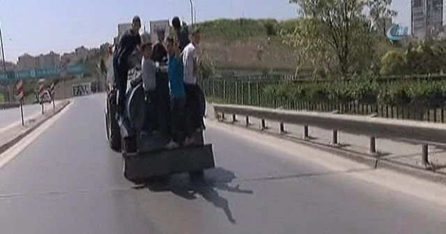 Su tankerine çıkan çocukların tehlikeli yolculuğu