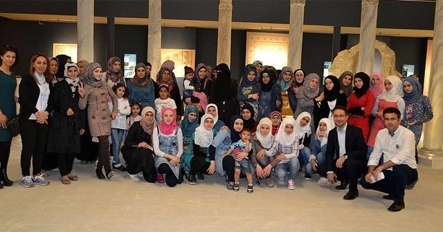 Suriyeli kadınlar arkeoloji müzesini gezdi
