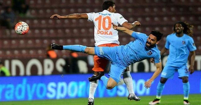 Trabzonspor kendi evinde berabere kaldı