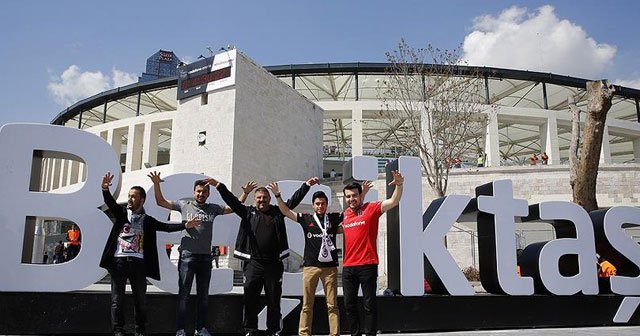 Vodafone Arena maça hazırlanıyor