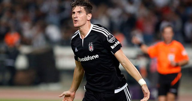 Zirvede Mario Gomez var