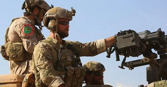 ABD askerlerinin üniformasındaki 'YPG' detayı