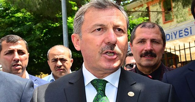 AK Partili Özdağ, &#039;Erdoğan ve Davutoğlu arasında fikir ayrılıkları oldu&#039;