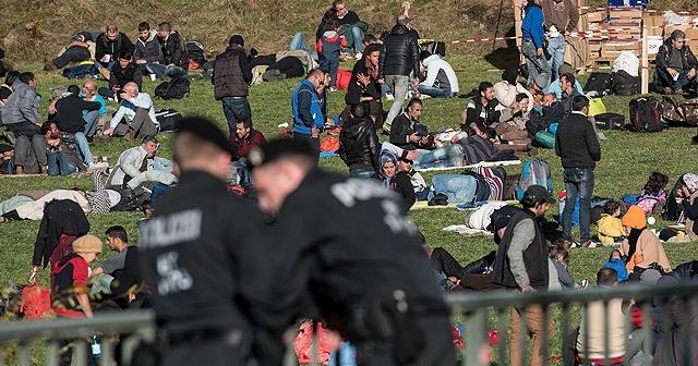 Almanya&#039;da Uyum Yasası tasarısı kabul edildi