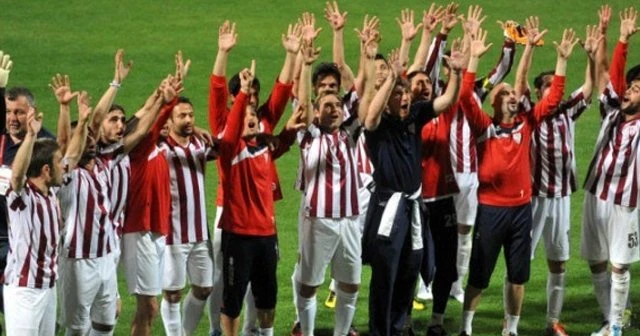 Bandırmaspor PTT 1. Lig&#039;e yükseldi