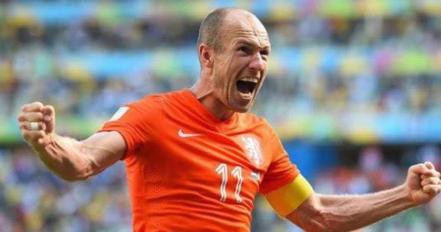 Beşiktaş, Robben&#039;le masaya oturdu