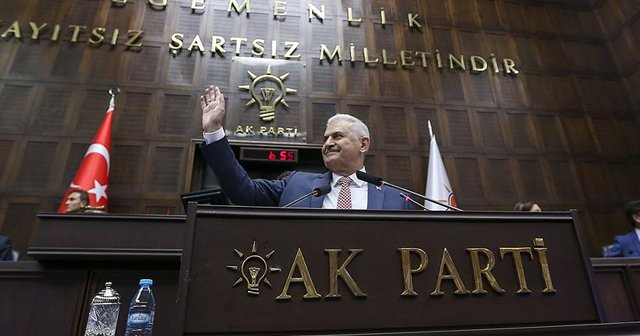 Binali Yıldırım ilk grup toplantısını yaptı