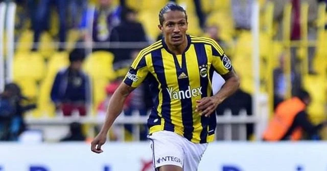 Bruno Alves F.Bahçe'de kalıyor
