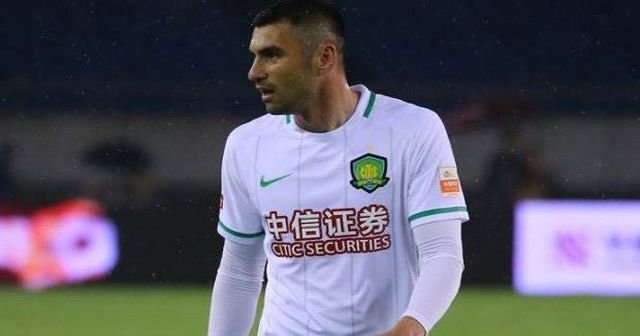 Burak Yılmaz Çin&#039;i karıştırdı