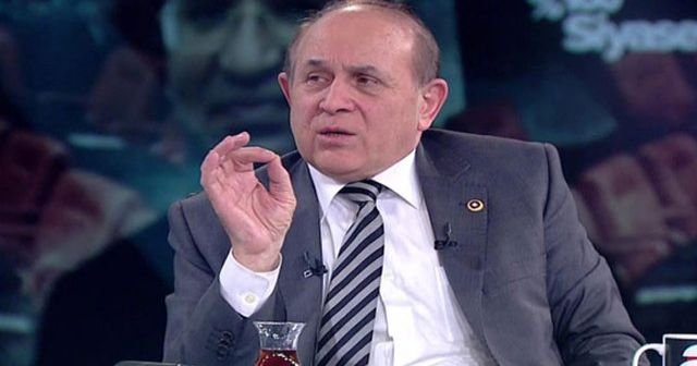 Burhan Kuzu&#039;dan AB&#039;ye mülteci resti