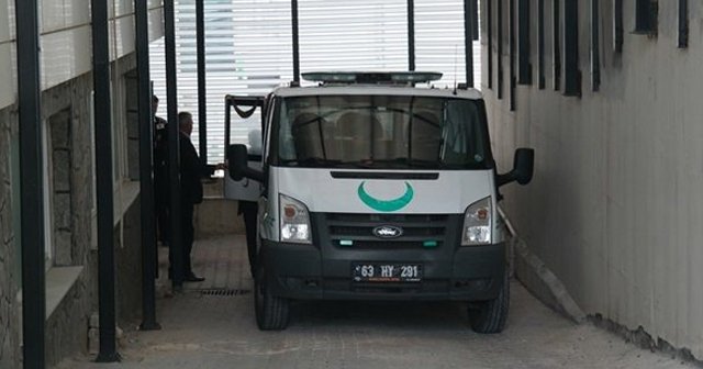 Canlı bombanın cenazesini HDP&#039;liler aldı