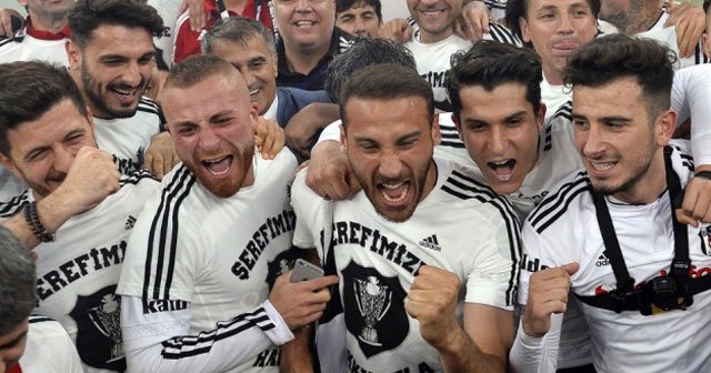 Cenk Tosun’dan &#039;Fenerbahçe’ye küfür&#039; açıklaması