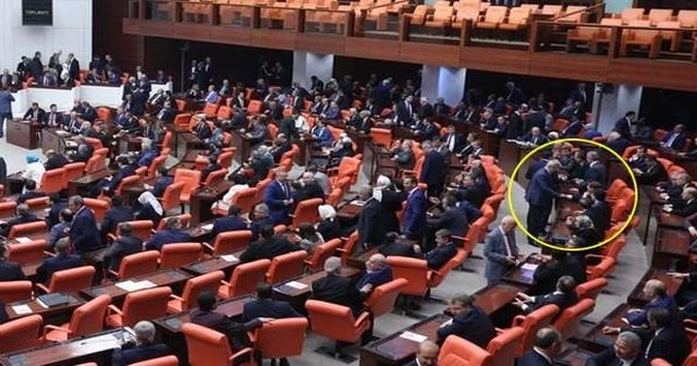 Davutoğlu Başbakanlık sonrası ilk kez Genel kurul&#039;da