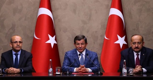 Davutoğlu&#039;nun Bosna ziyaretinde dikkat çeken detay