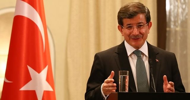 Davutoğlu önceki soyadını ilk kez açıkladı