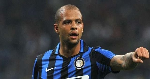 Felipe Melo Galatasaray&#039;a haber yolladı