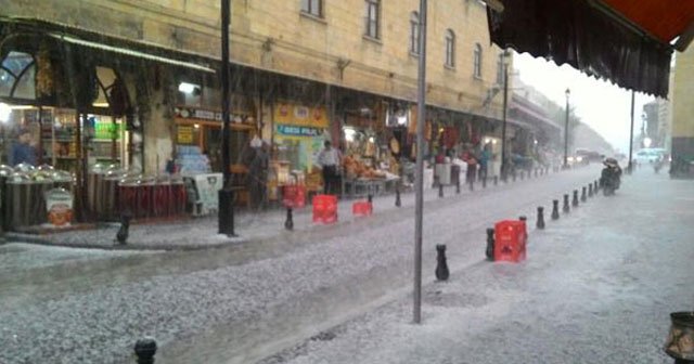 Gaziantep beyaza büründü